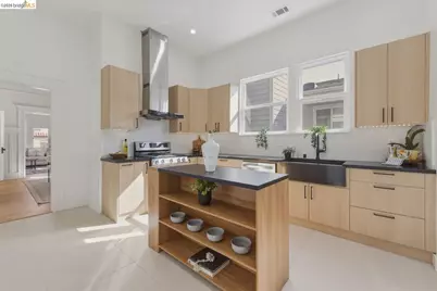523 25th St, Oakland, CA 94612 - Photo 11