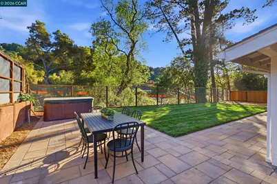 1124 Sanders Dr, Moraga, CA 94556 - Photo 37