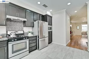 1369 Coyote Creek Way, Milpitas, CA 95035 - Photo 9