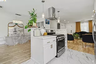 936 Santa Cruz Dr, Pleasant Hill, CA 94523 - Photo 13