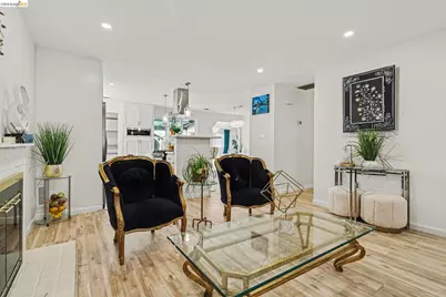 936 Santa Cruz Dr, Pleasant Hill, CA 94523 - Photo 9