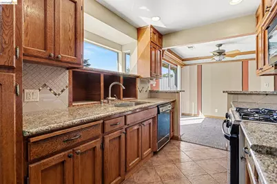 131 Hazel Dr, Pleasant Hill, CA 94523 - Photo 13