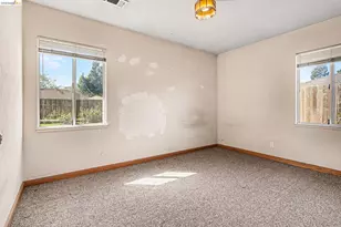 131 Hazel Dr, Pleasant Hill, CA 94523 - Photo 19