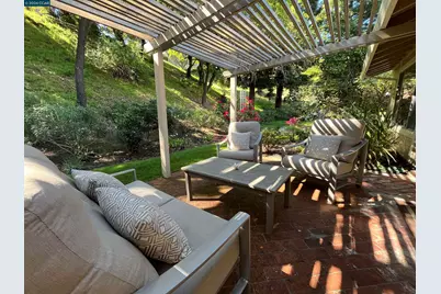 2733 Ptarmigan Dr #2, Walnut Creek, CA 94595 - Photo 3