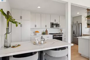 6801 Armour Dr, Oakland, CA 94611 - Photo 25