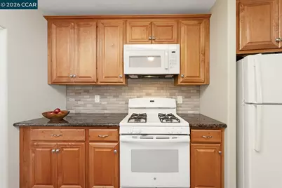 1035 Peralta #16, Concord, CA 94520 - Photo 11