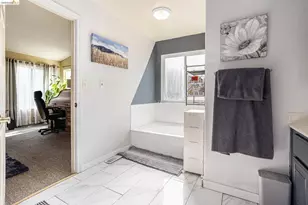 5490 Lenora Rd, Richmond, CA 94803 - Photo 11