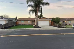 431 Montana Ave, Turlock, CA 95380 - Photo 3