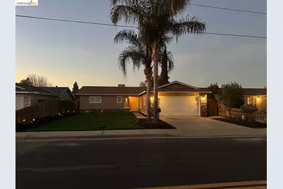431 Montana Ave, Turlock, CA 95380 - Photo 1
