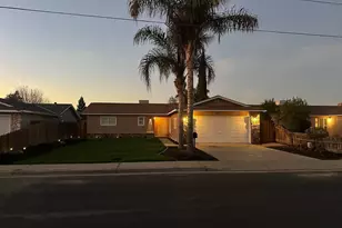 431 Montana Ave, Turlock, CA 95380 - Photo 1
