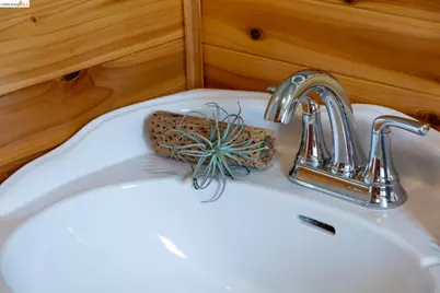 812 19th St, Oakland, CA 94606 - Photo 17