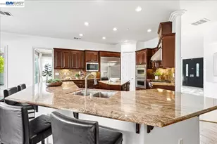 5653 Signal Hill Dr, Dublin, CA 94568 - Photo 15