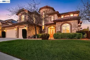 5653 Signal Hill Dr, Dublin, CA 94568 - Photo 3