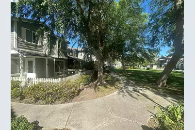 7511 Oxford Cir., Dublin, CA 94568 - Photo 3