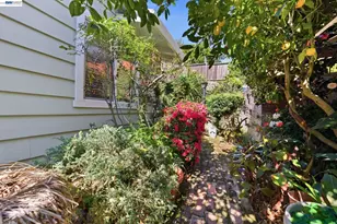10000 Sigourney Ave, Oakland, CA 94605 - Photo 21