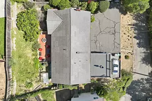 10000 Sigourney Ave, Oakland, CA 94605 - Photo 27