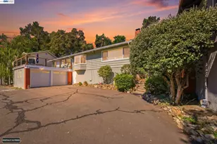 10000 Sigourney Ave, Oakland, CA 94605 - Photo 3