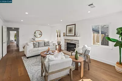 3300 Betty Ln, Lafayette, CA 94549 - Photo 3