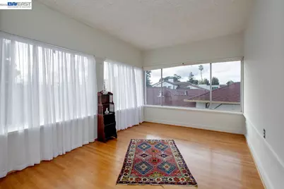 2056 Santa Clara Ave, Alameda, CA 94501 - Photo 29