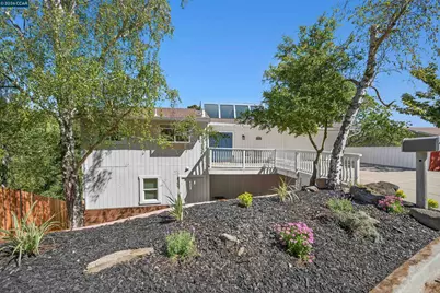 3424 Woodview Dr, Lafayette, CA 94549 - Photo 13