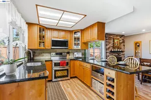 2151 Deerwood Dr, Martinez, CA 94553 - Photo 11