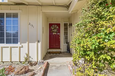 2151 Deerwood Dr, Martinez, CA 94553 - Photo 3