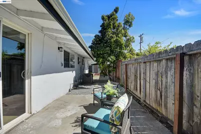 1215 Oak Creek Way, Sunnyvale, CA 94089 - Photo 17