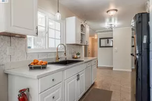 2279 St George Dr, Concord, CA 94520 - Photo 9