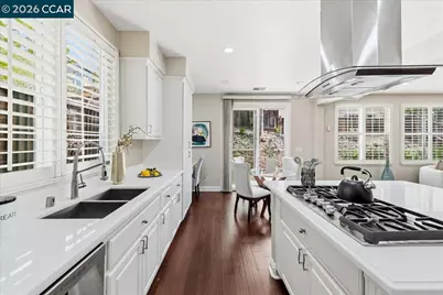 2536 Craneford Way, San Ramon, CA 94582 - Photo 17