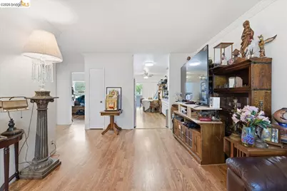 44 Oak Ave # 6, South San Francisco, CA 94080 - Photo 15