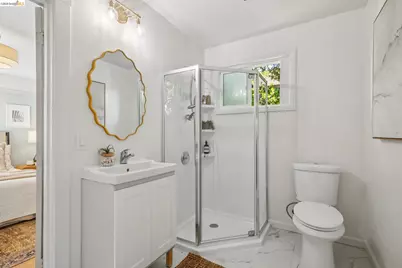 1138 Bella Vista Ave, Oakland, CA 94610 - Photo 41