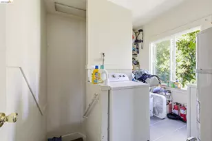 1102 10th St, Oakland, CA 94607 - Photo 17