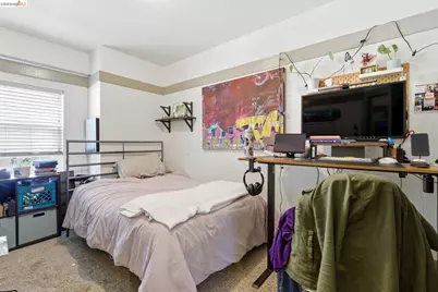 1102 10th St, Oakland, CA 94607 - Photo 7
