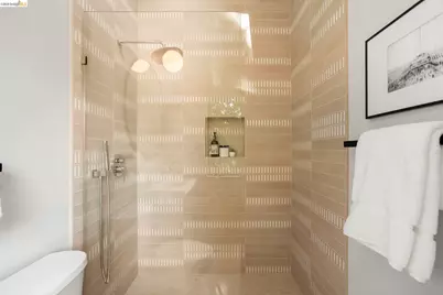 6966 Paso Robles Drive, Oakland, CA 94611 - Photo 41