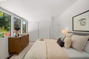 6966 Paso Robles Dr, Oakland, CA 94611 - Photo 45