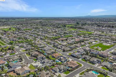 608 Big Basin Dr, Brentwood, CA 94513 - Photo 45