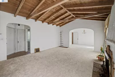 2972 El Monte Ave, Oakland, CA 94605 - Photo 5