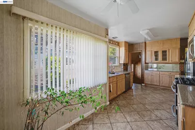 2972 El Monte Ave, Oakland, CA 94605 - Photo 27