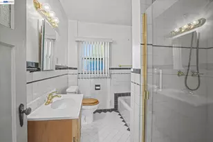 2972 El Monte Ave, Oakland, CA 94605 - Photo 13