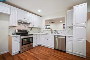 6860 Cunningham Way, Sacramento, CA 95828 - Photo 47