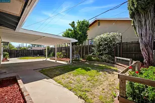 6860 Cunningham Way, Sacramento, CA 95828 - Photo 33