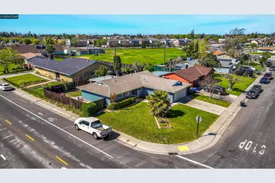 6860 Cunningham Way, Sacramento, CA 95828 - Photo 27