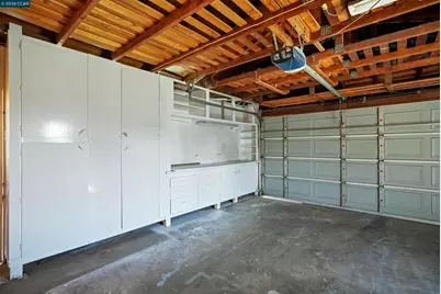 6860 Cunningham Way, Sacramento, CA 95828 - Photo 17