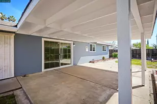 6860 Cunningham Way, Sacramento, CA 95828 - Photo 13