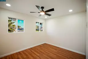 6860 Cunningham Way, Sacramento, CA 95828 - Photo 3