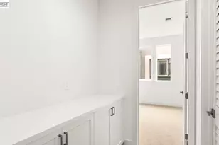 1668 Clement Ave, Alameda, CA 94501 - Photo 31