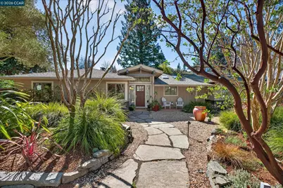 5 El Corte, Orinda, CA 94563 - Photo 1