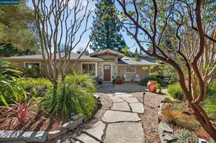 5 El Corte, Orinda, CA 94563 - Photo 1
