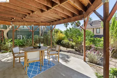 758 Spruce St, Berkeley, CA 94707 - Photo 39