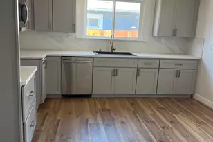 7000 Lockwood St, Oakland, CA 94621 - Photo 5